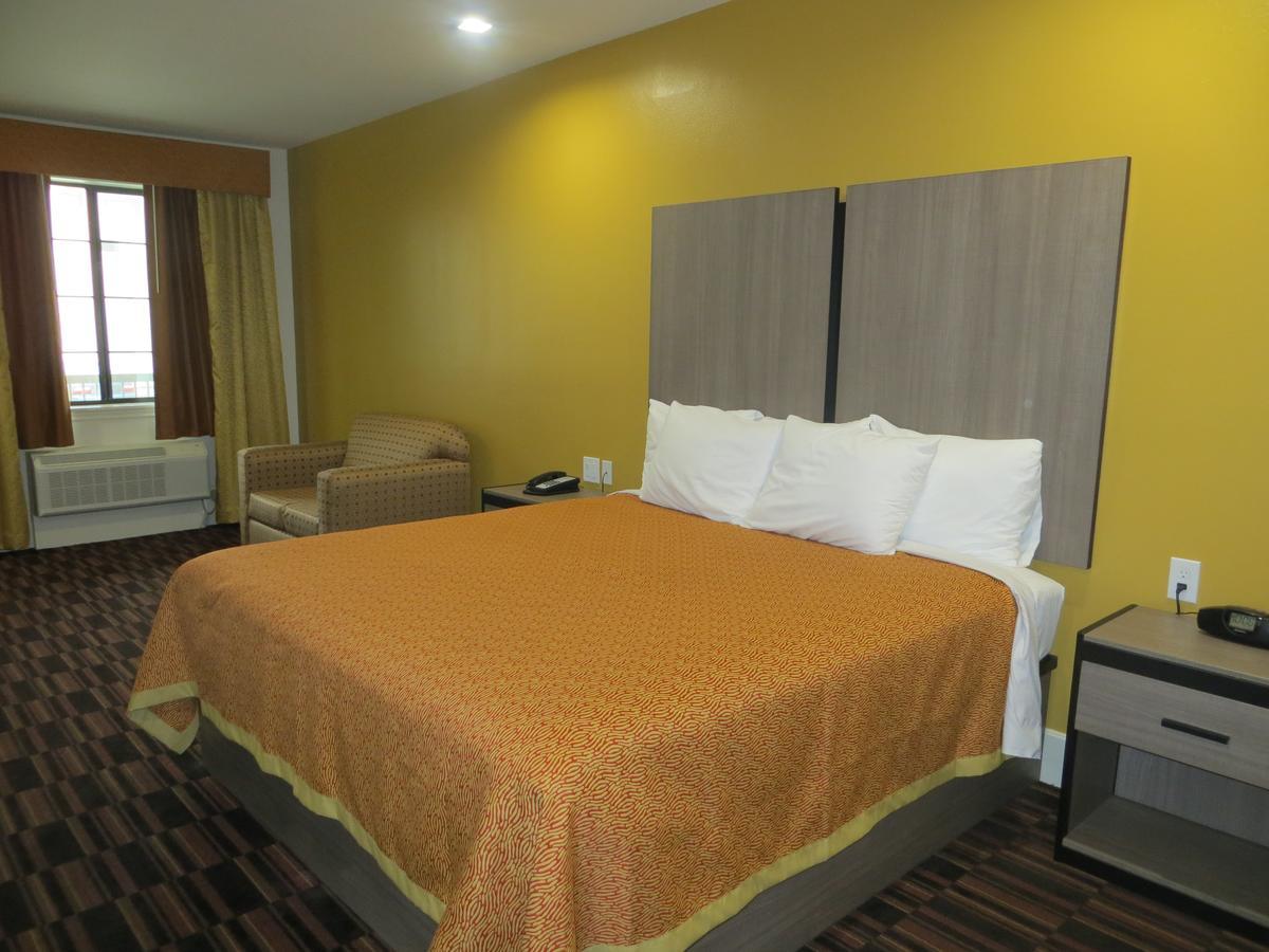 Scottish Inn And Suites Katy Extérieur photo